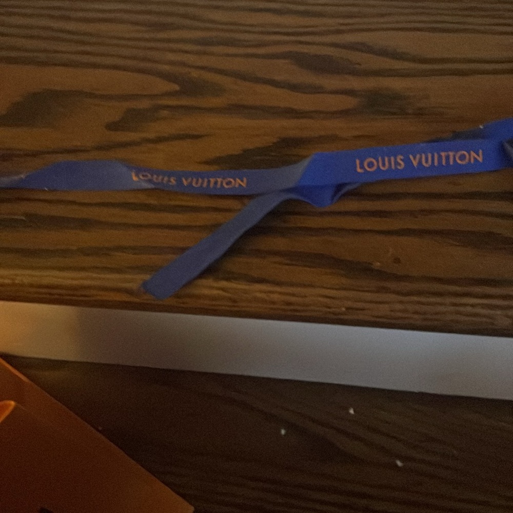 Louis Vuitton shopping bag - Picture 6 of 6